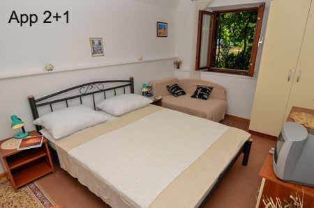 Apartmani Romansa, 30 m from the sea Apartmani Romansa, 30 m from the sea