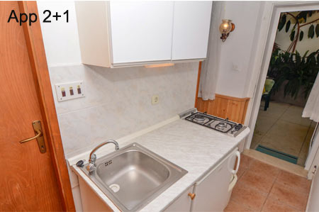 Apartmani Romansa, 30 m from the sea Apartmani Romansa, 30 m from the sea