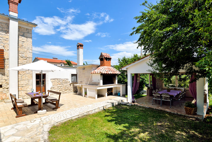 Ferienhaus mit Pool in Nedescina, Rabac, Istrien, Kroatien 