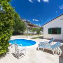 Vakantiehuis met zwembad Dugi Rat,  Omis, Dalmatië, Kroatië 