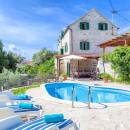 Casa vacanze dalmata con piscina, Sumartin, isola di Brac, Dalmazia, Croazia 