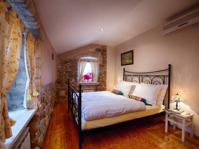 Villa Komiza, island Vis, Dalmatia, Croatia Double room - second floor