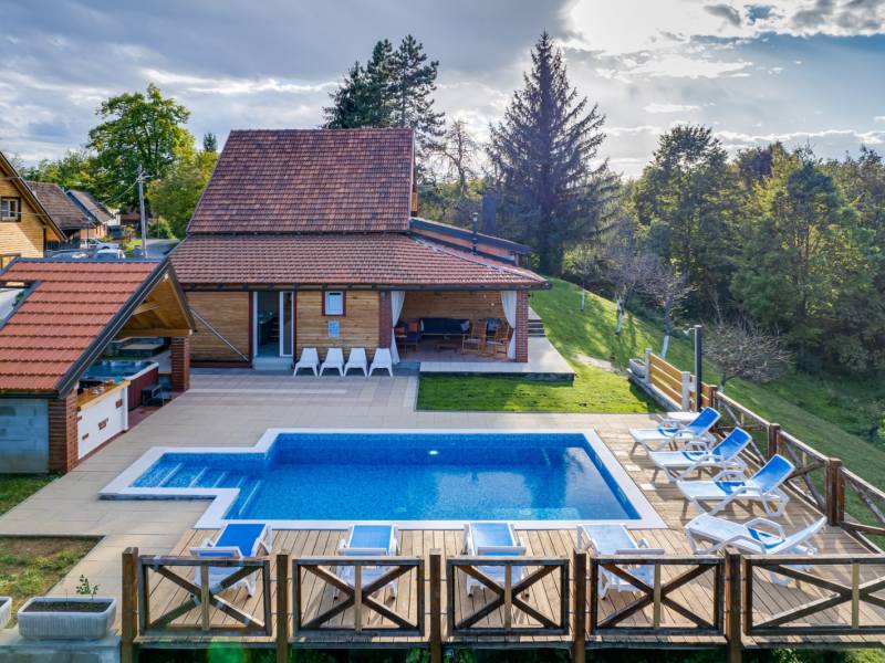 Wellness holiday house with pool Gorski Kotar 