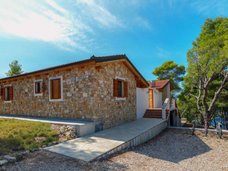 Luxury villa direct at the sea, island Drvenik Veliki, Dalmatia, Croatia 