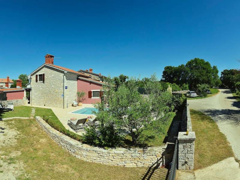 Holiday house with pool in Barban, Pula, Istria Holiday house with pool in Barban, Pula, Istria