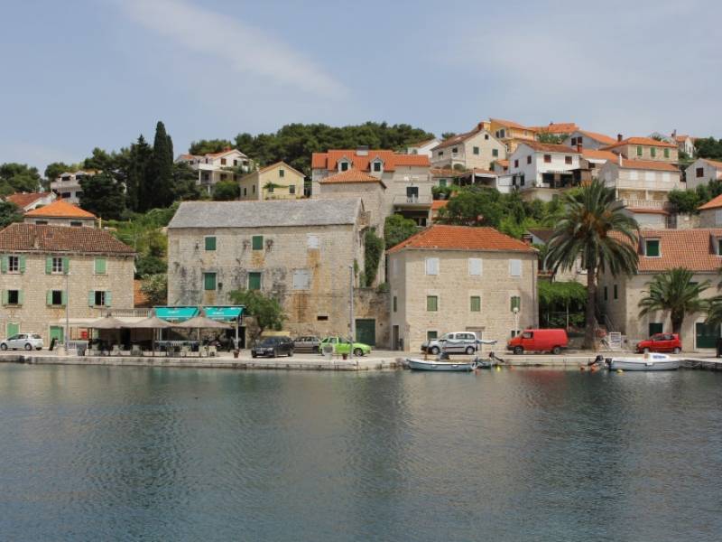 Holiday house with pool Splitska, island Brac, Dalmatia, Croatia 