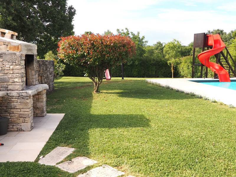 Holiday house with pool in Kanfanar, Rovinj, Istria 