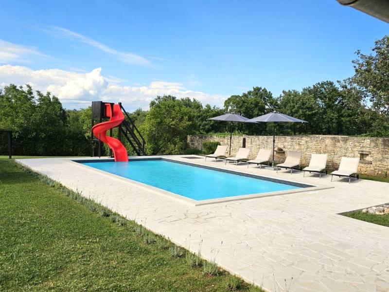 Holiday house with pool in Kanfanar, Rovinj, Istria 