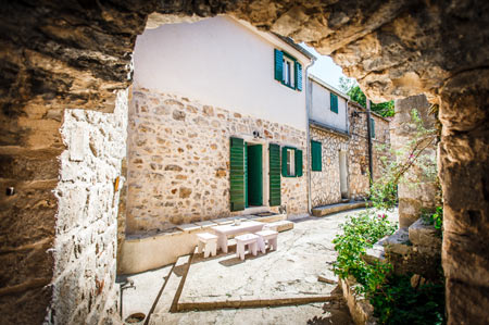 Stone house with pool, Jelsa, island Hvar, Dalmatia, Croatia 