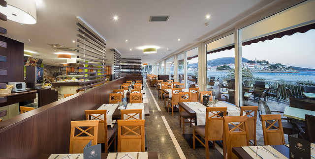 Hotel Zora, Primošten, Hrvaška Hotel Zora, Primošten, Hrvaška