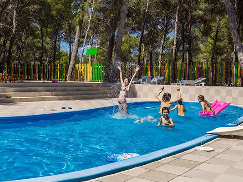 Hotel Zora, Primošten, Hrvaška Hotel Zora, Primošten, Hrvaška
