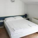 Hotel Ivan, Bol, otok Brač, Dalmacija, Hrvatska - Dvokrevetna soba Double room with sofa bed