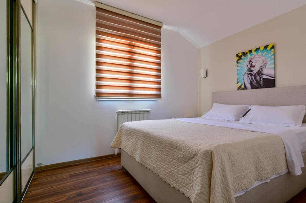 Apartments Kentera Sveti Stefan Montenegro Cipa Travel