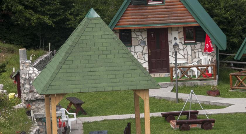 Zabljak Bungalows Zabljak Bungalows Zabljak | Cipa Travel Zabljak Bungalows Zabljak Bungalows Zabljak | Cipa Travel